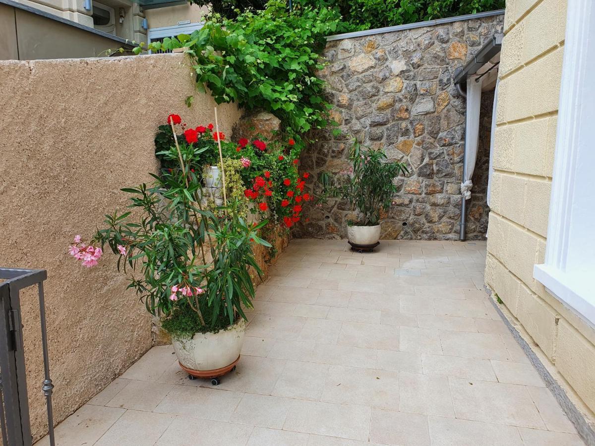 Superior Seaview Apartment Opatija Buitenkant foto