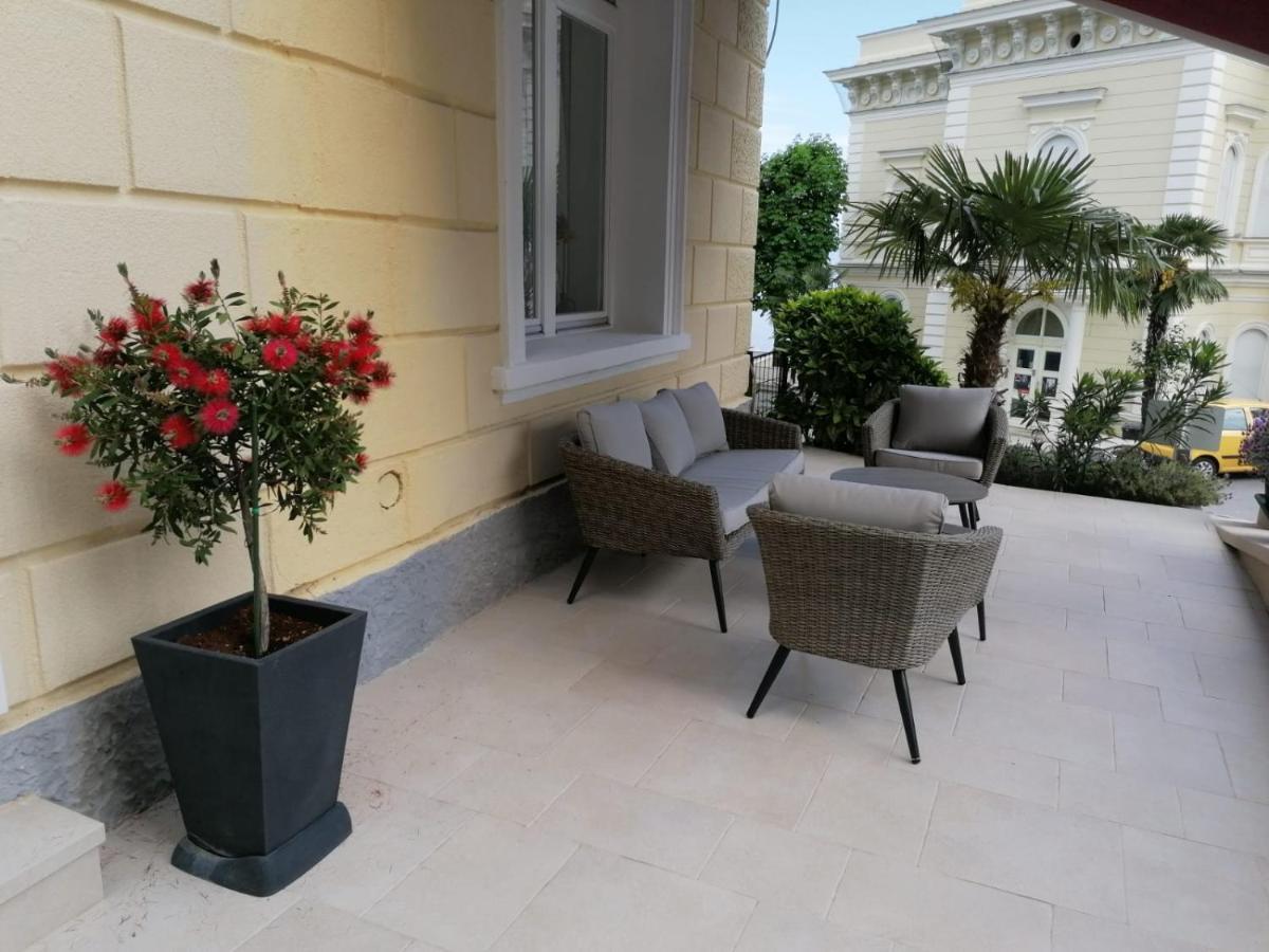 Superior Seaview Apartment Opatija Buitenkant foto