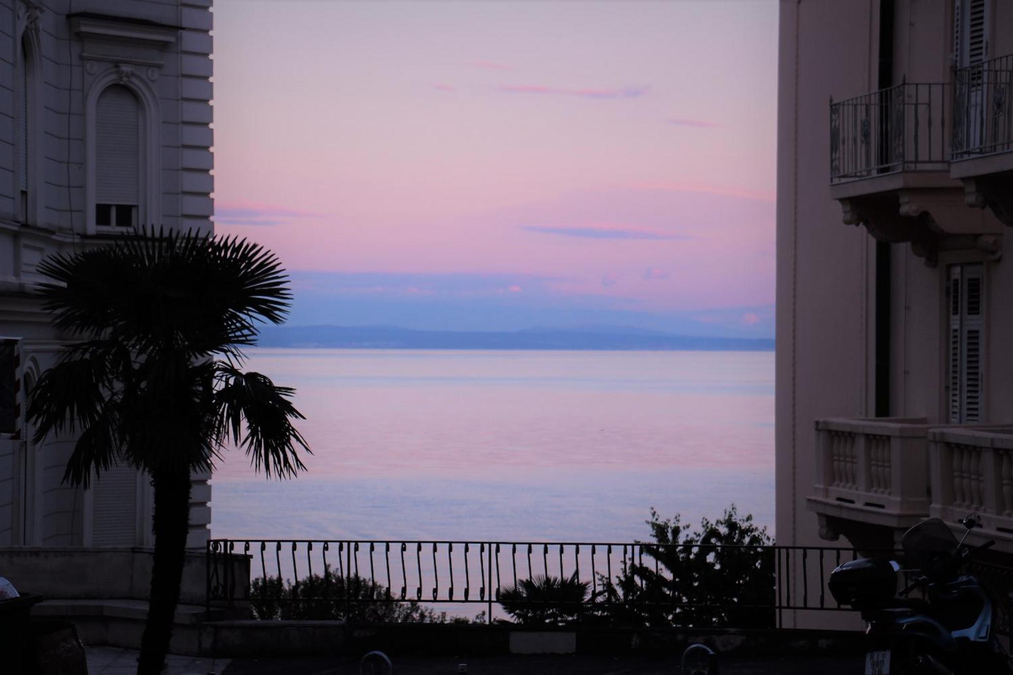 Superior Seaview Apartment Opatija Buitenkant foto